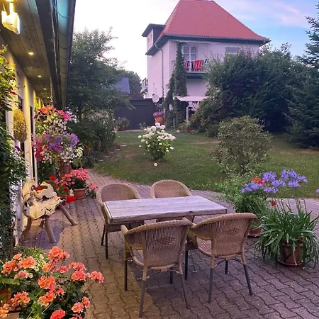 Appartement Geraeumige In Mit Terrasse- Garten Und Grill By Interhome Bad Elster